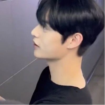 김지웅