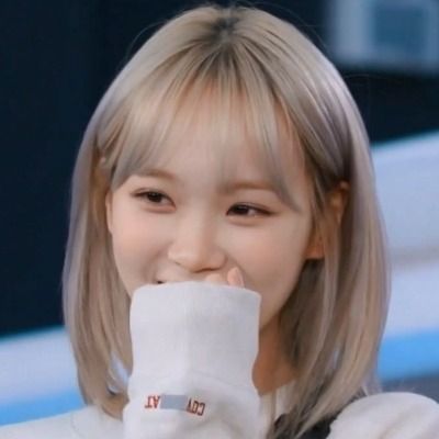 즈으