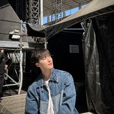 Min 공식 소통 큐리어스