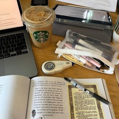 # STUDY CAFE 📖