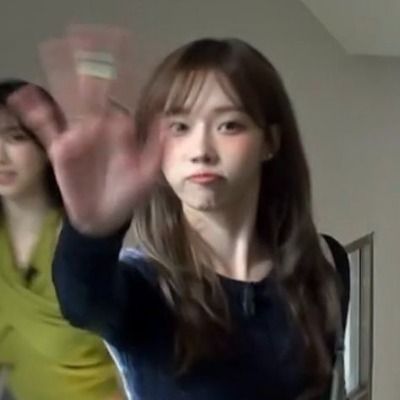 # 류섀련 ·)