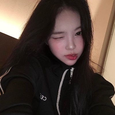 유화련 언니만 바라보는 최이안 품절