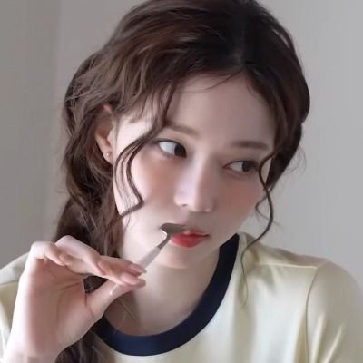 Curious thumbnail