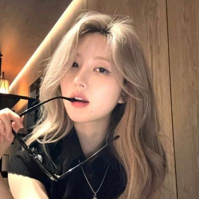 ₊˚윤똥˚₊ ໒꒱ ⋆