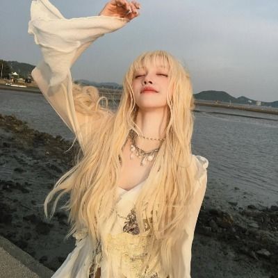 유한나_🤍//  씻고 와요♡