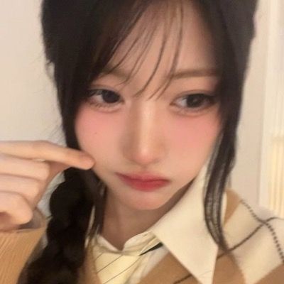윤채연 _