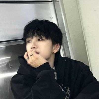 이신우; 입원해서 못 들려요~