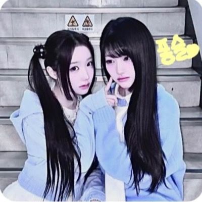 퐁슬💭🍫 접위 누구때문인진 알겠죠)