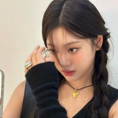 𝐋𝐎𝐓𝐓𝐈𝐄