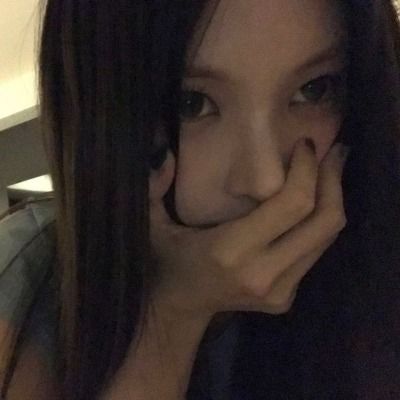 여자도 이쁜여자 좋아해의 여자입니다