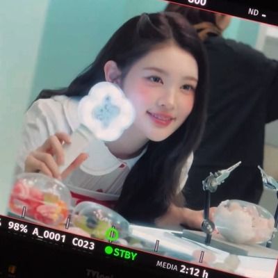 # 지윤아 ; 지인하자