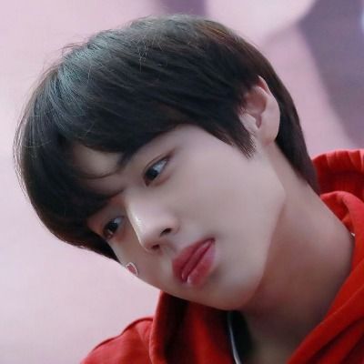 움먕