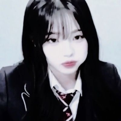 겨울; 들려줘야 리스트에 이름 씀