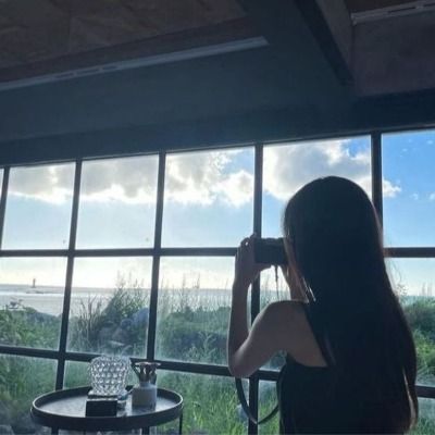 Curious thumbnail