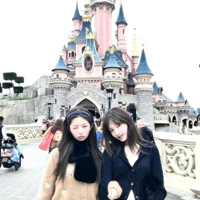 큐리 꾸며드립니다 ♥︎
