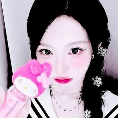 김채리
