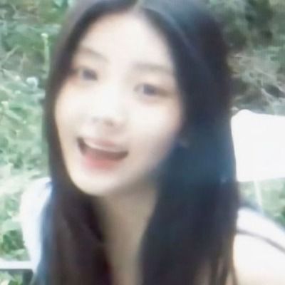 담채연