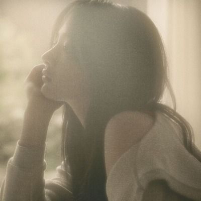 정채연