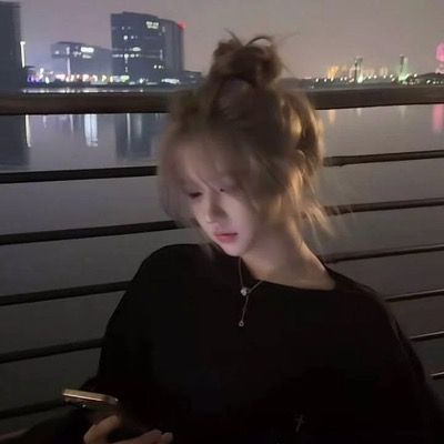 릴리 🫶🏻/ 접낮