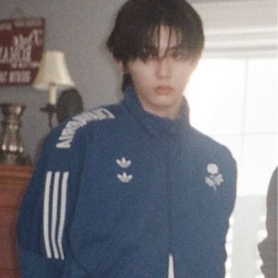 𝐄𝐚𝐫𝐭𝐡
