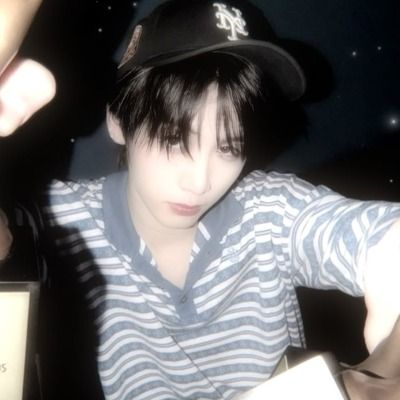 백이월 큐리어스
