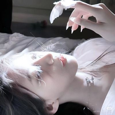 유설 ; 모먼트전용큘