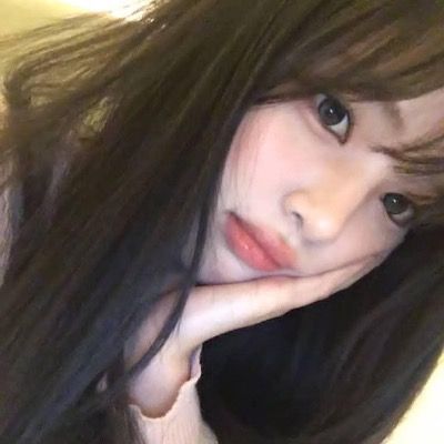 한 유 월